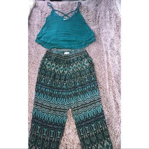 Tribal pants, blue/green crop top